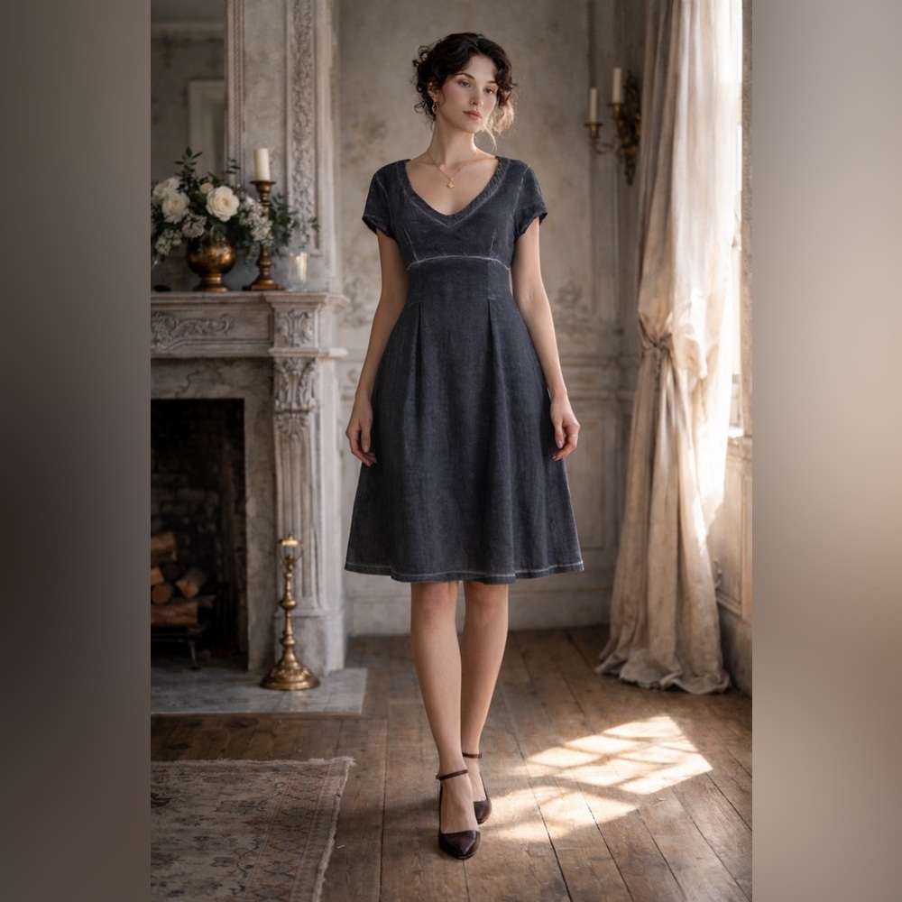 Victoria Coleman Womens Dress Sz 44 US 8 Charcoal Gray Vneck Italy Minimalist